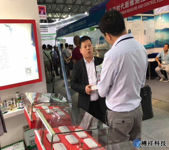 CATO工作人員以飽滿的熱情,為前來的客戶進行詳細的講解